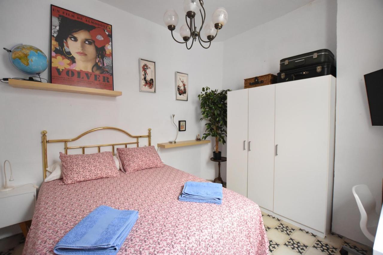 Habitacion En Centro Historico Малага Екстериор снимка