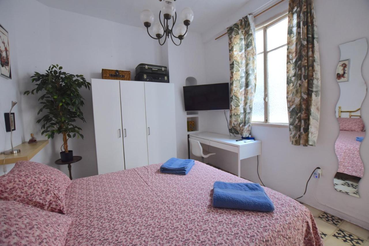 Habitacion En Centro Historico Малага Екстериор снимка